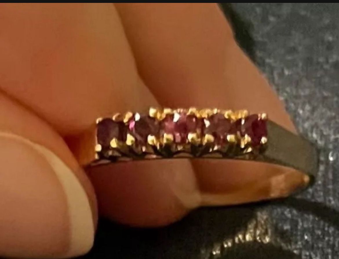 14k Solid Yellow Gold~Genuine Round Ruby Stacking Ring 💍 Cathedral Setting~ Size 8