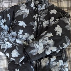 Sketchers Black Puffer 