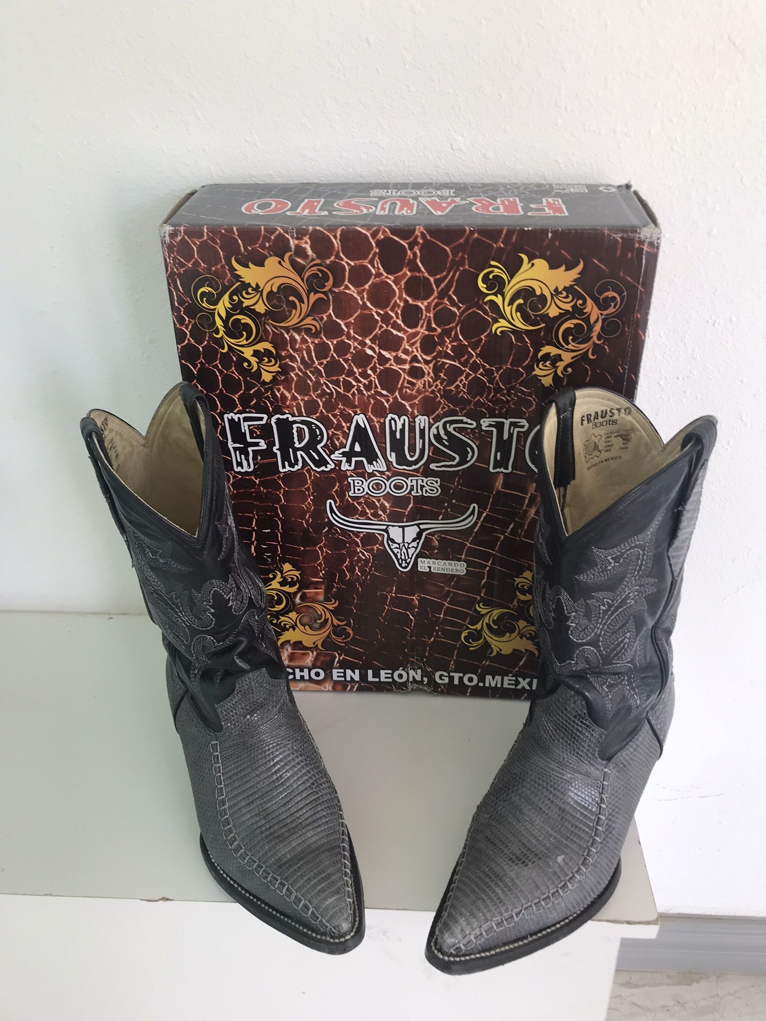 Armadillo Men’s 1 Pair Of Boots for Sale in Ysleta Sur, TX OfferUp