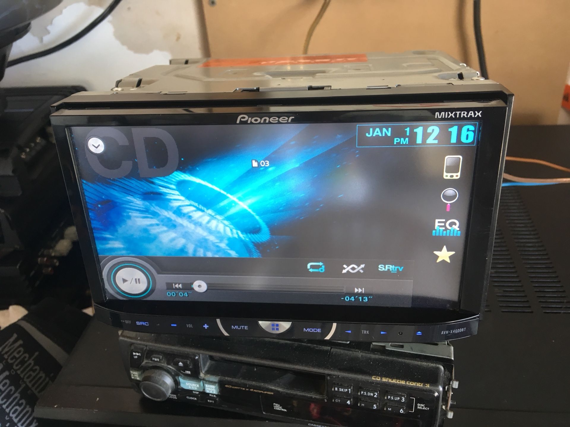 Pioneer AVH X4600bt double din head unit