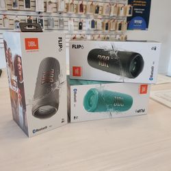 JBL Flip 6 Waterproof Bluetooth Speaker 