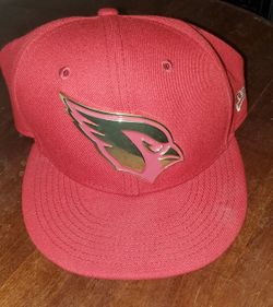 Arizona Cardinals Snapback Hat With Golfen Color Plaque On The Front 