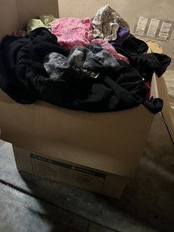 Mix Pallet Of Clothes 