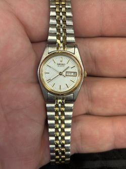 Seiko 7N83-0011 2-Tone Day/Date Womens Watch! New Battery! 