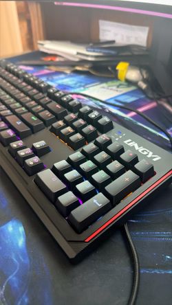 LINGYI Mechanical keyboard, blue switches