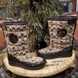 COACH JORDY Brown Patent Leather Signature Snow Boots Sz 8