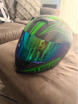 Motorcycle helmet