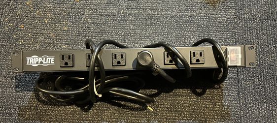 Tripp Lite 12-Outlet Rackmount Power Strip