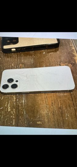 iPhone 15 Pro Max White