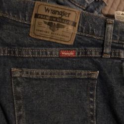 Men’s Never Worn Wrangler Jeans 30x32