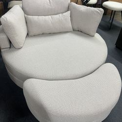 Sofa，$350