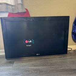 LG 32in TV