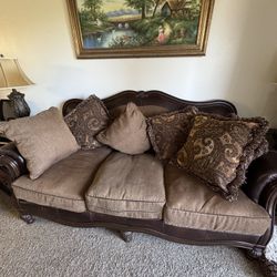 Sofa & Love Seat 