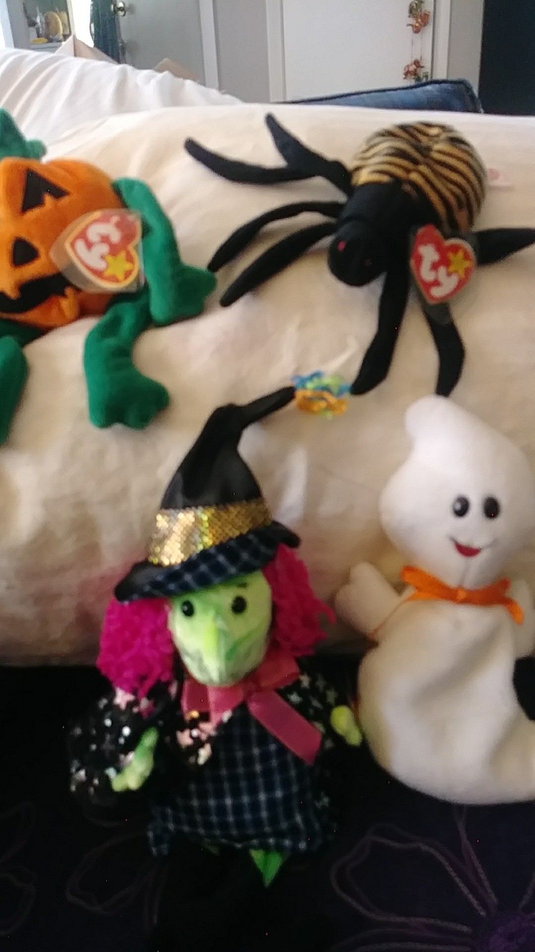 Set of 4 HALLOWEEN BEANIE BABIES