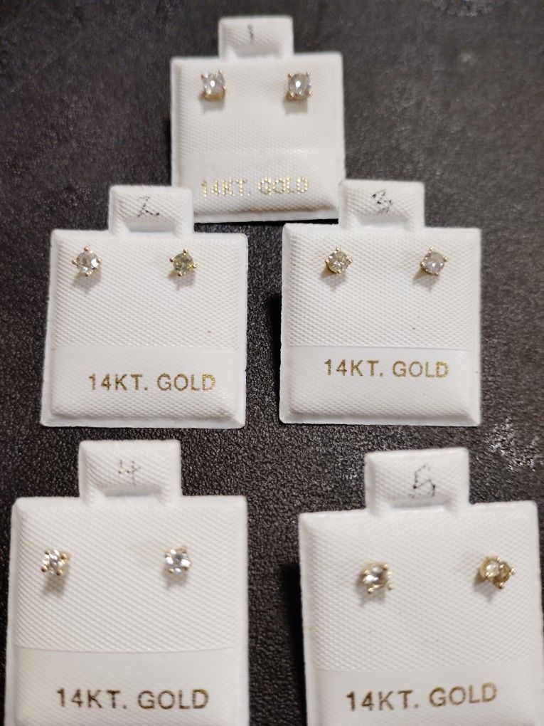 Natural diamond Gold Stud earrings Starting At $250 And Up For The Pair 