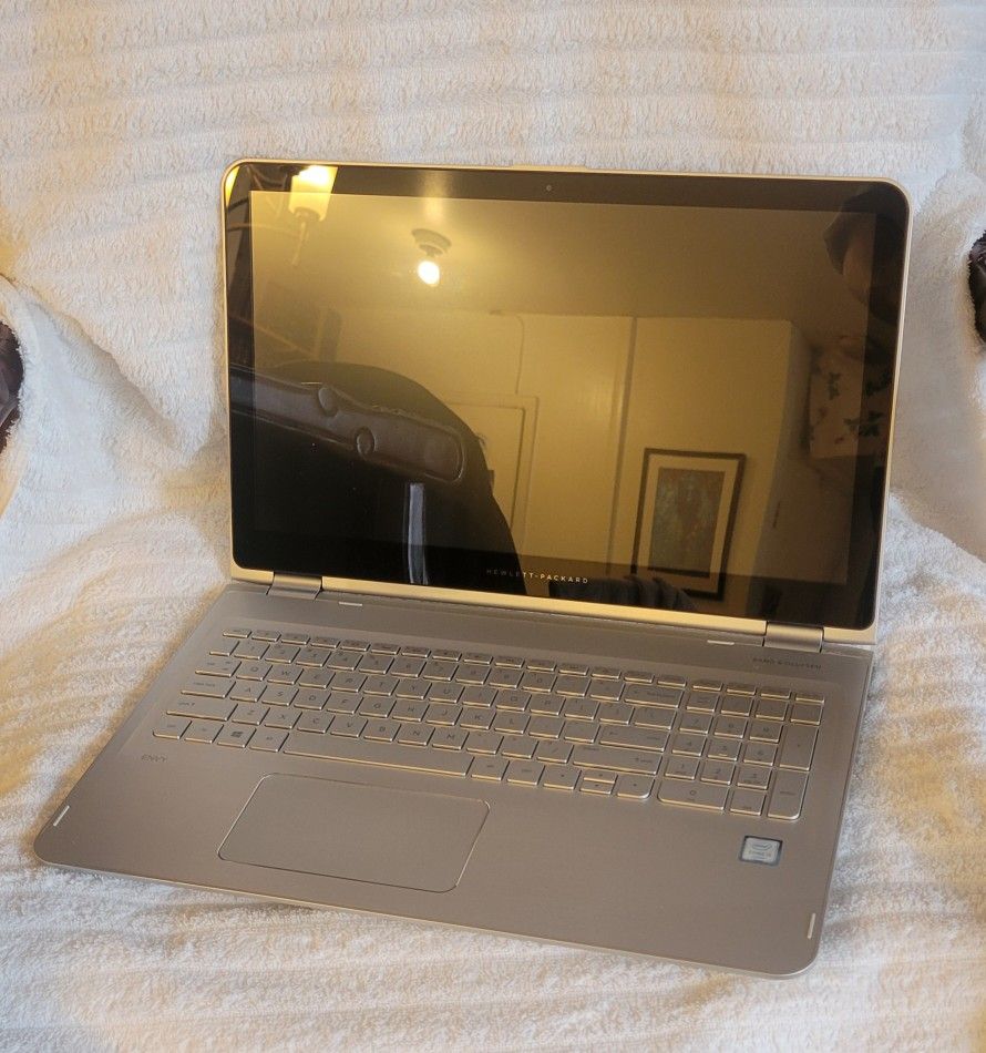Hp Envy X360 , 15-w117cl