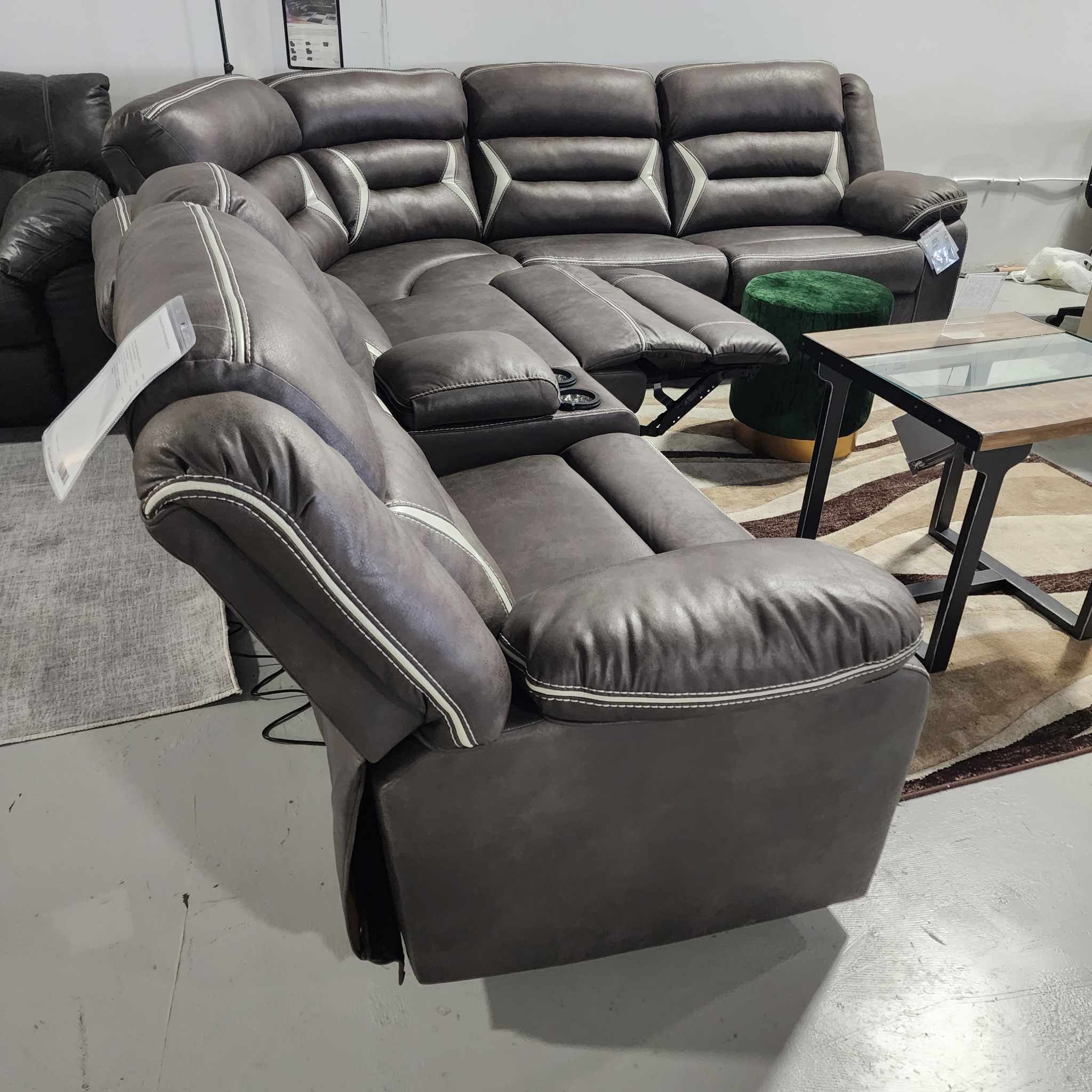 Kincord Power Reclining Sectional Couch Set Fast Delivery Only $39 Down Payment 👉 PLEASE ASK FOR JON GREEN WHEN YOU ARRIVE!