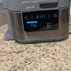 Ninja Speedi Air-fryer //Rapid Cooker