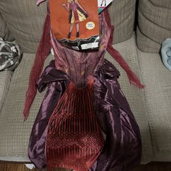 Costume