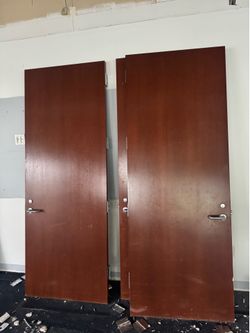 FREE  COMERCIAL DOORS