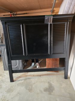 Queen Bed Black