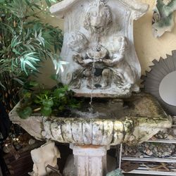 Estate fountain Garden 2 Cherub Angels, Lion 3 Pieces Heavy 