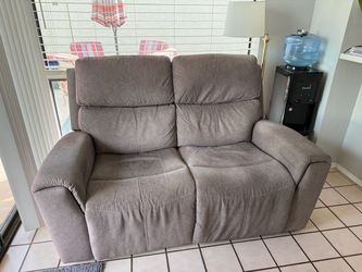 Dual Recliner 60” wide x 40” deep