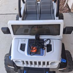 Ride-on Jeep Wrangler For 2