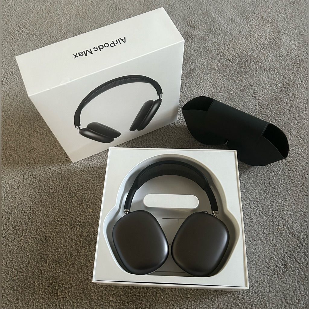 *new*AirPod Maxes