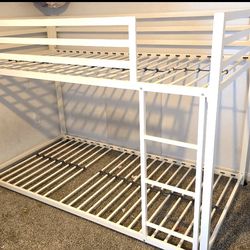 Twin metal bunk bed
