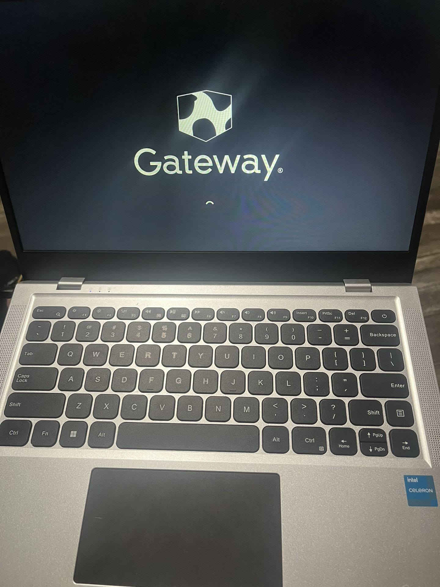 14.1 Ultra Slim Notebook Windows 11 (Locked)