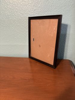 Simple Black Frame