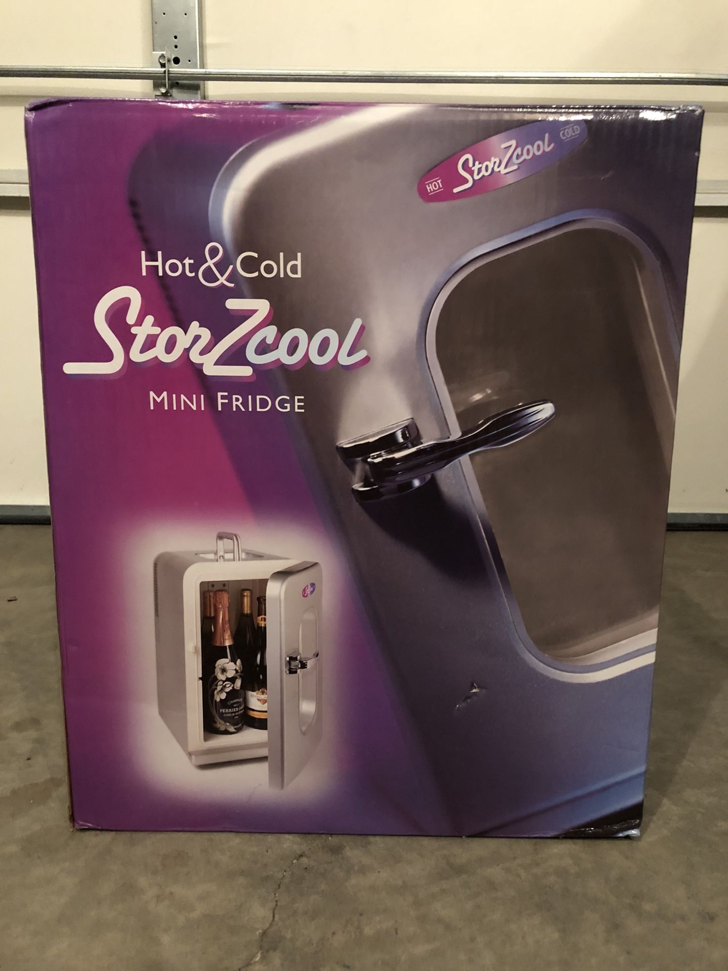 hot cold mini fridge