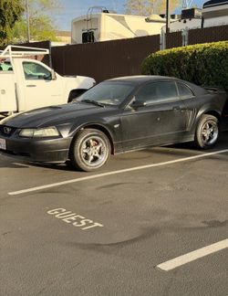 2000 Ford Mustang