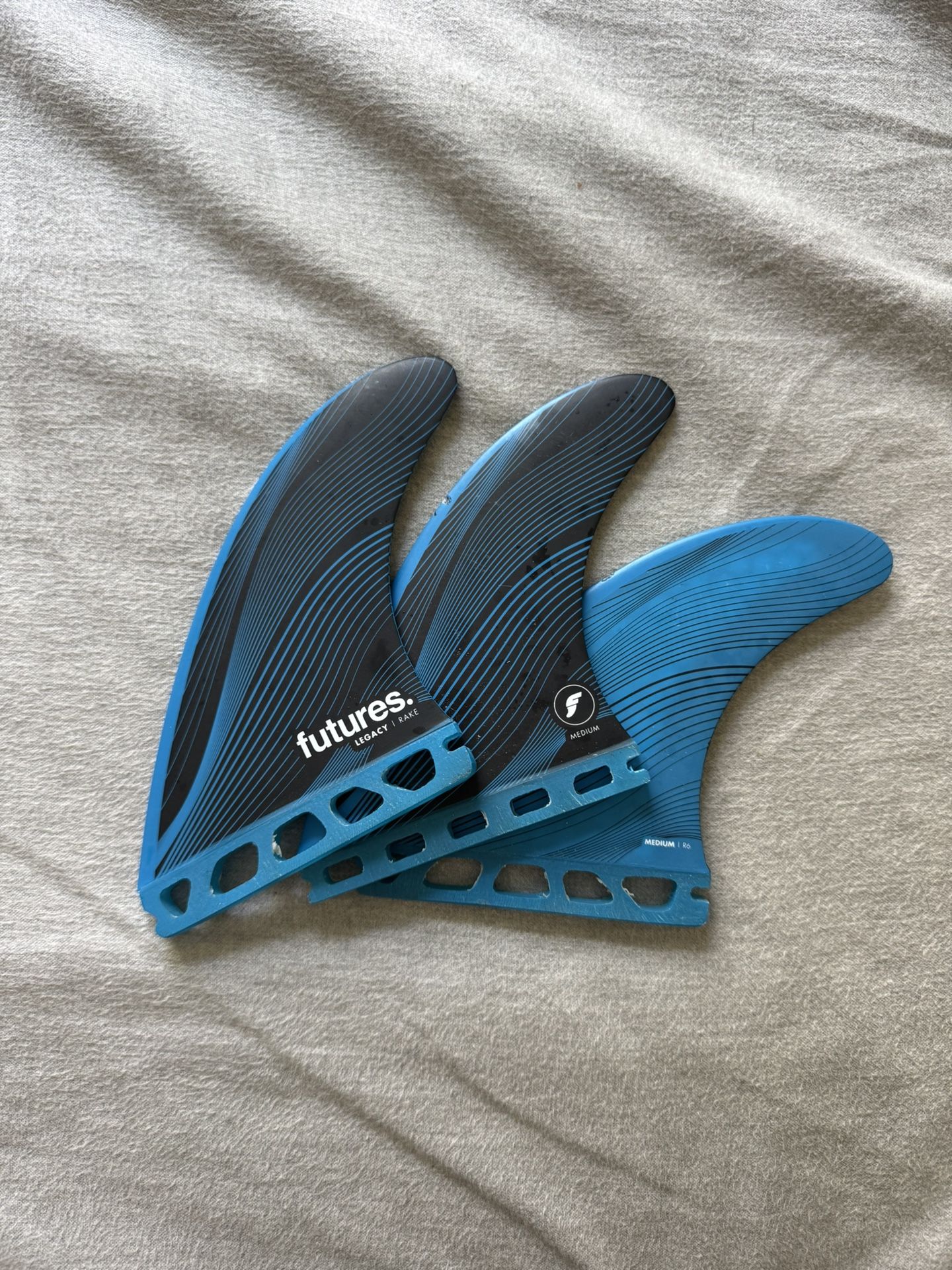 Futures Fins Legacy Rake R6 - Size Medium