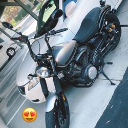 Yamaha Bolt
