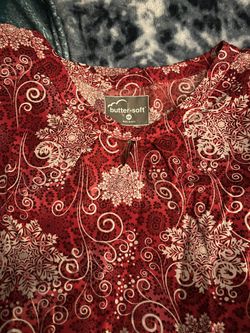 Buttersoft Scrub Top. 