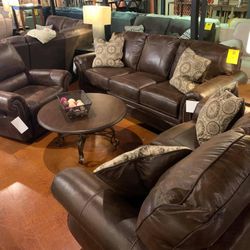 Breville Espresso Living Room Set /couches /Sofa and Loveseat 