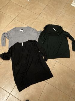 New NY & Co Women’s Sweaters Size XL & XXL…. Read Description 