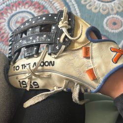 🚨RARE🚨 ARIA Apollo 11 Lefty Baseball MIT 