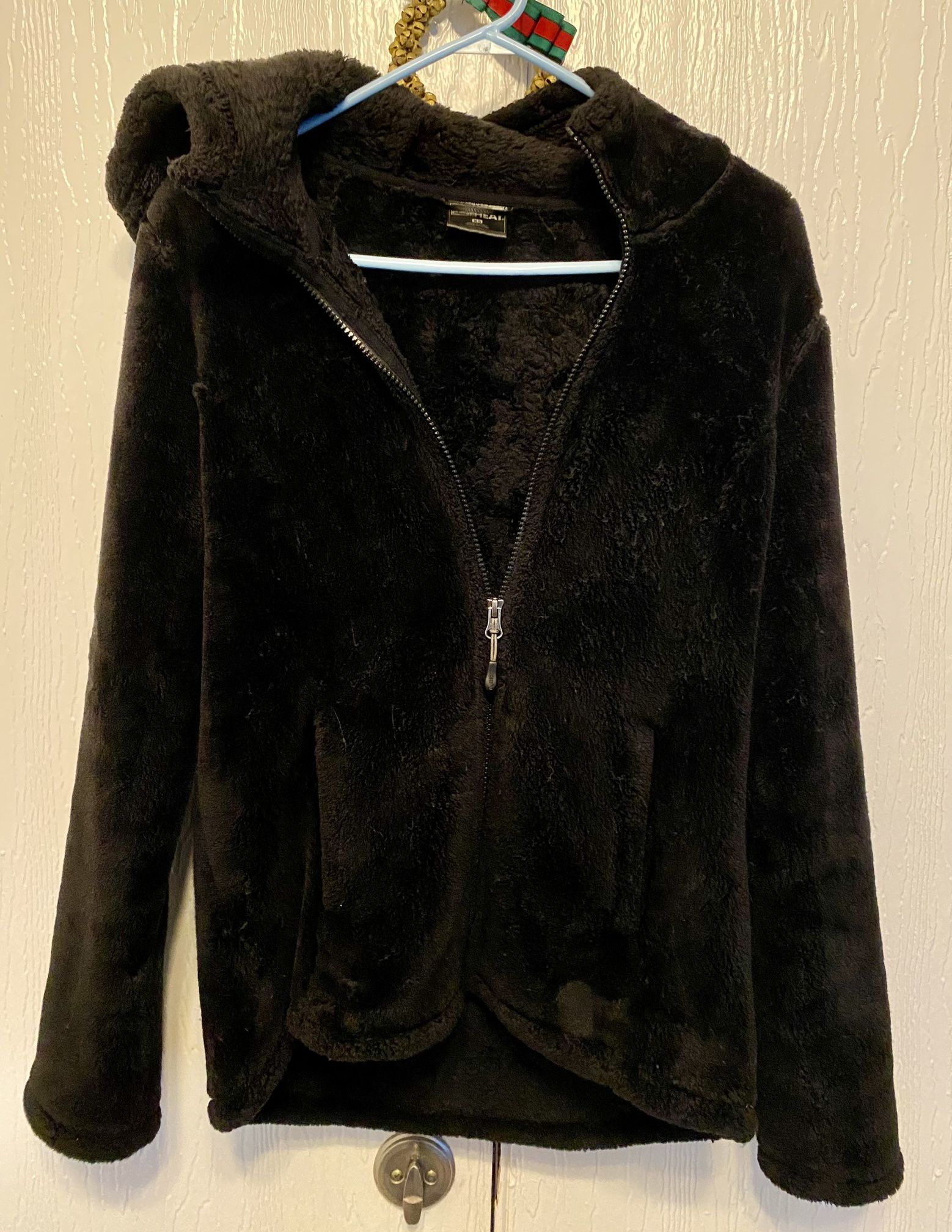 Luxe Fur Black Super Cozy Warm Coat- Worn Once- Clean- Like New!