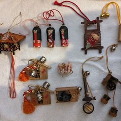 14 Christmas Vintage Japanese Ornaments
