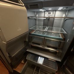 KitchenAid 36” Built-In Refrigerator | Stainless Steel 

