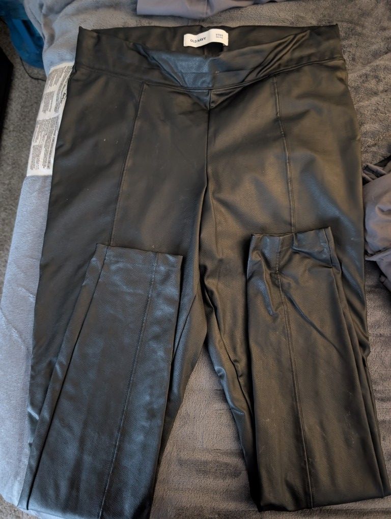 Old Navy Faux Leather Pants Size Large Tall