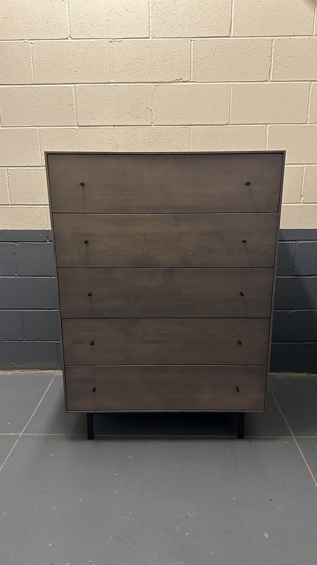 Room And Board Hudson 5 Drawer Dresser