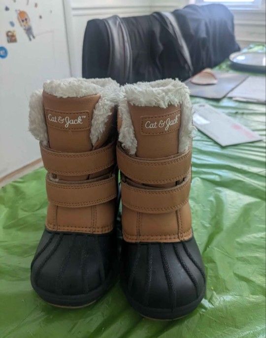 Cat & Jack Kids Boots Size 10