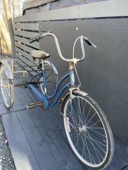 Schwinn town and online country tricycle for sale