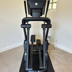 iFIT NordicTrack X16 Elliptical NTEL71625 - USED ONLY 5 TIMES!