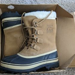 Never worn Sorrel Caribou woman’s size 8 winter boots in buff style NL# 1005 sold new today for $199.00 