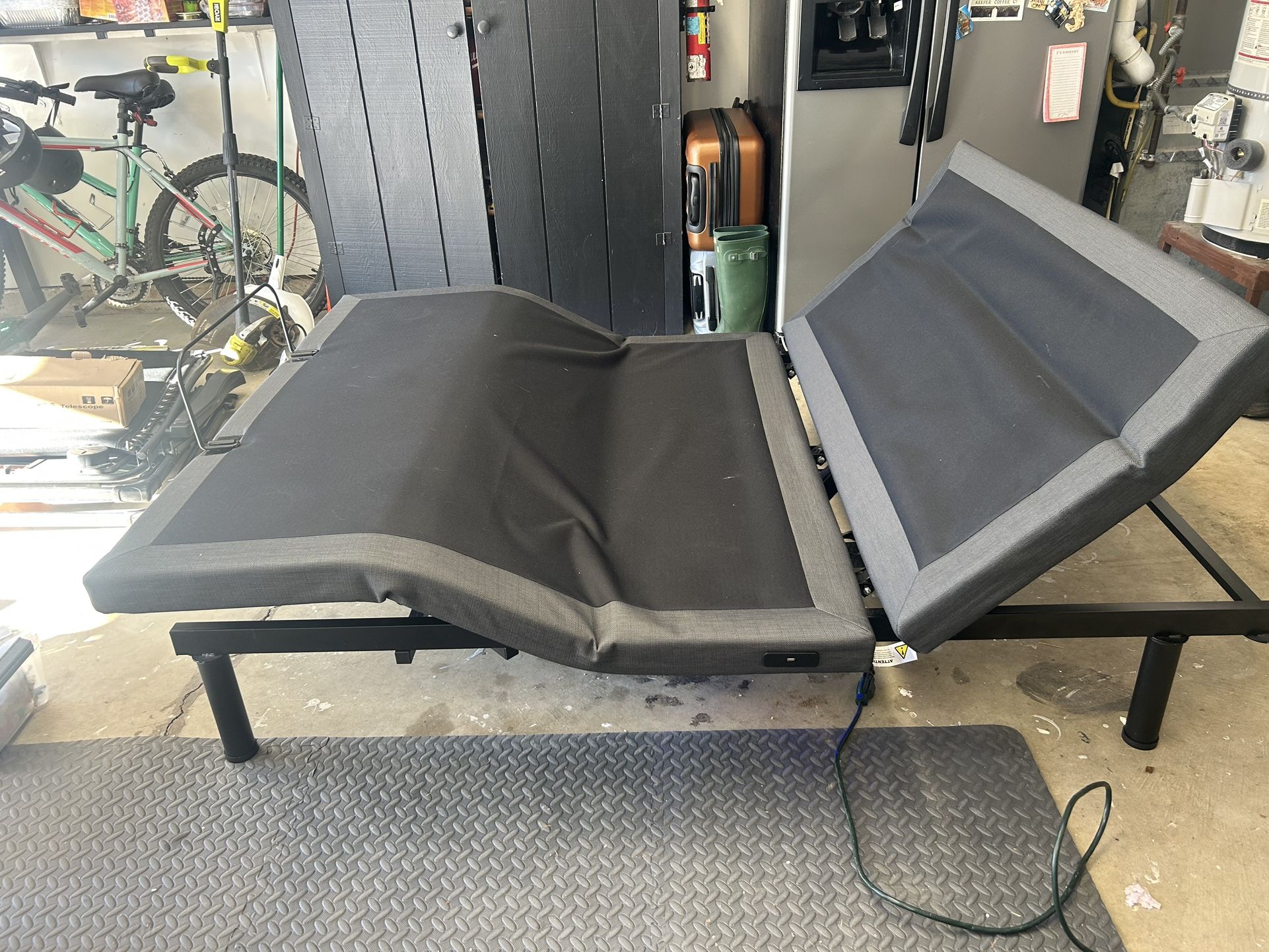 Mattress Firm 900 Adjustable Bed Frame